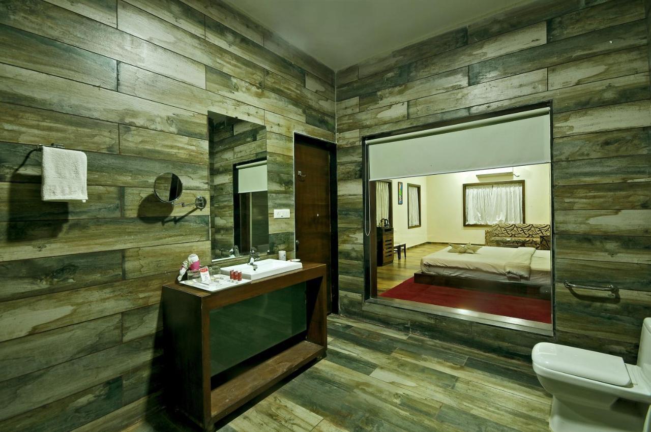 Vishal Lords Inn Gir Forest Malanka Exterior foto