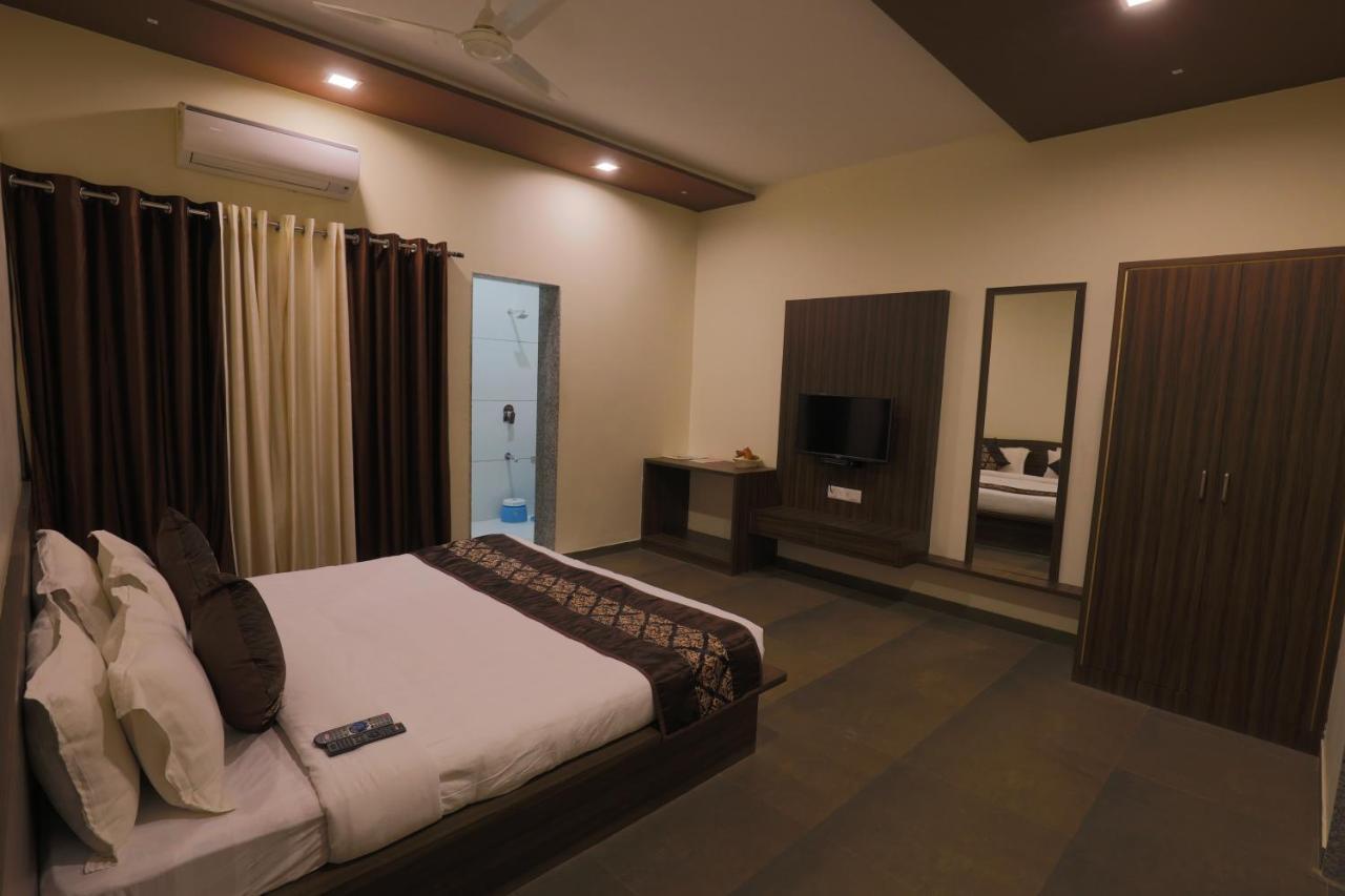 Vishal Lords Inn Gir Forest Malanka Exterior foto