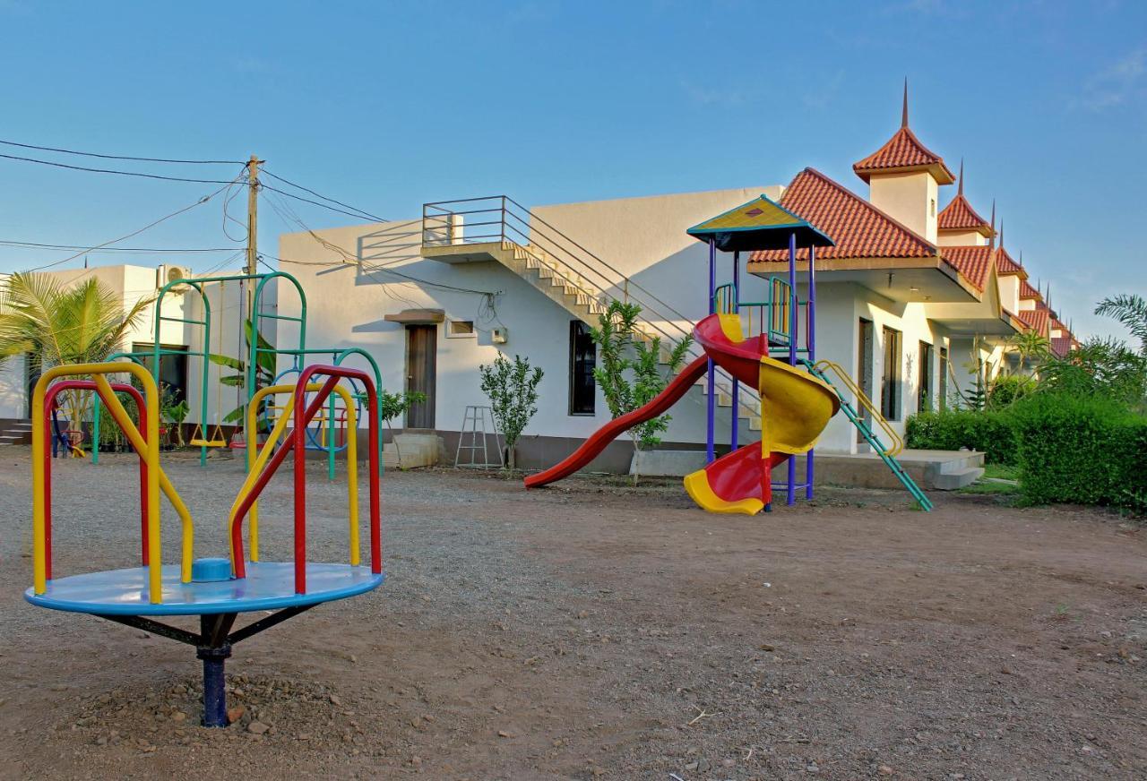 Vishal Lords Inn Gir Forest Malanka Exterior foto